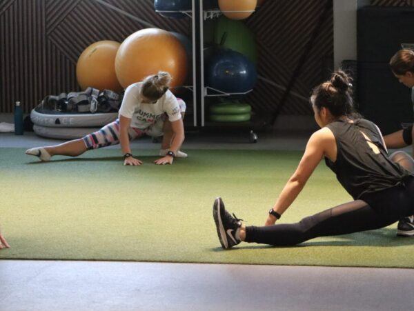 Glute and Abs, Glute and Abs in Dubai, Glute, Glute Classes, Glute, Glute Training, Glute Training Classes, Abs Classes, Abs Training, Abs Training Classes, Glute and Abs - Fly High Fitness